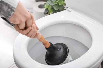 Fix Clogged or Overflowing Toilets!